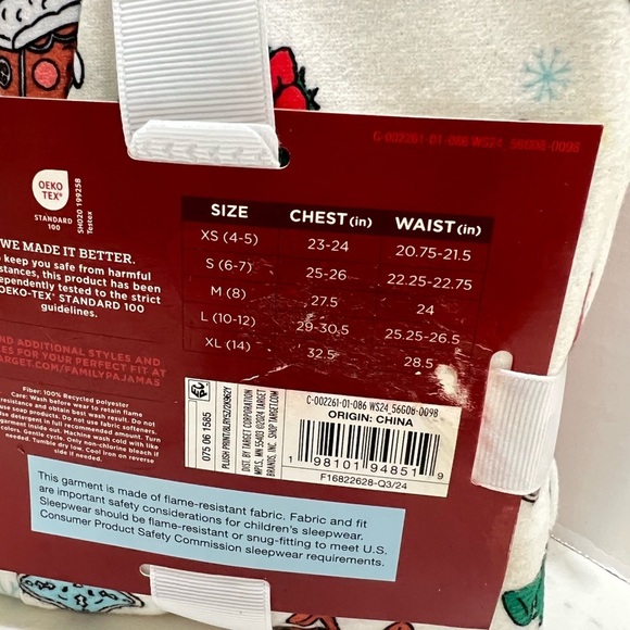 Wondershop Festive Family Sleep Set - Red, Green, White - Picture 7 of 9